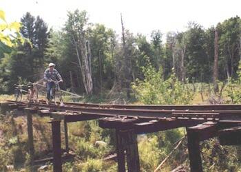 The 'WASH' on the way to Horseshoe Lake.  
        It's easier at night, you can't see down!